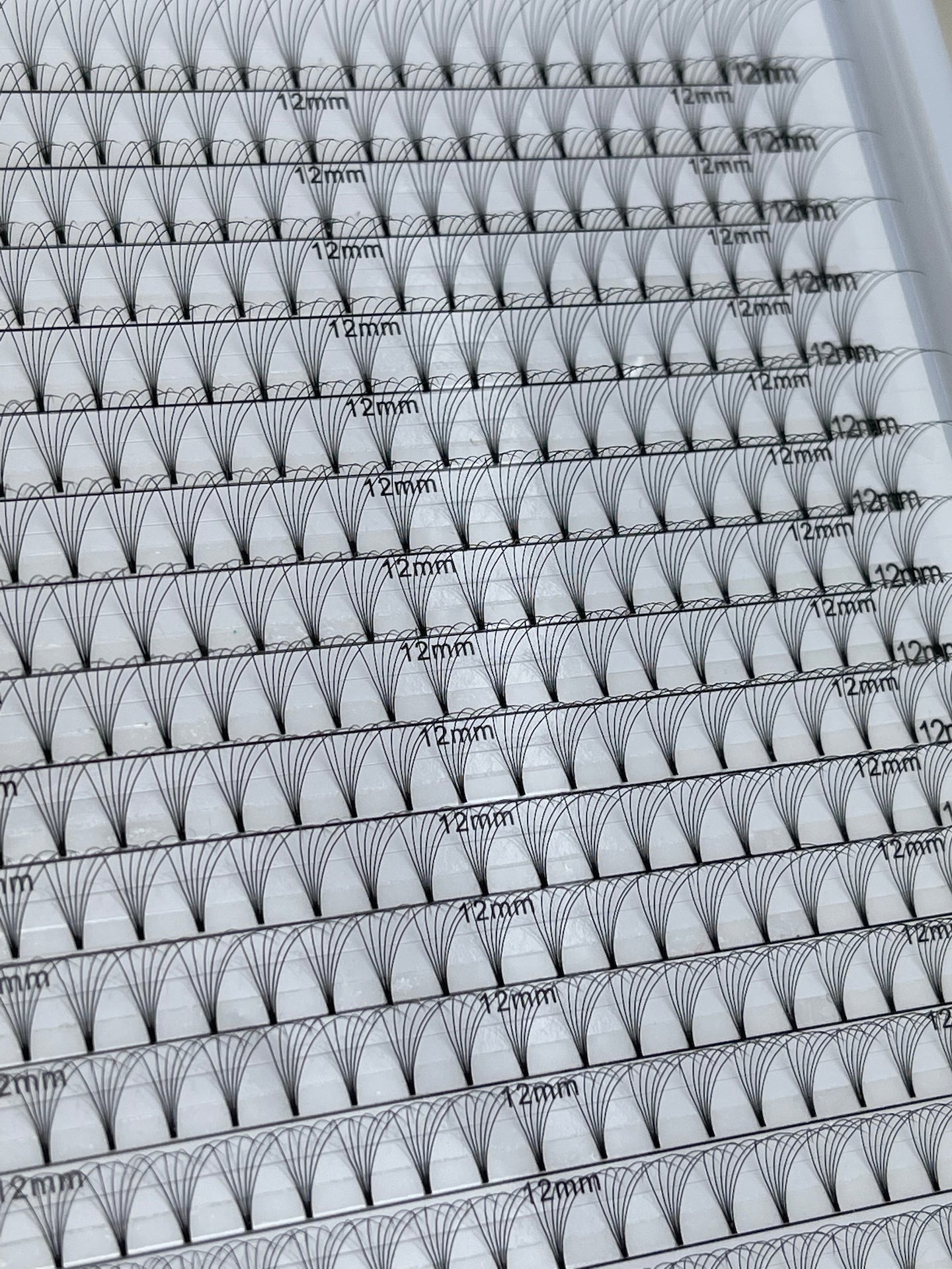 6D Mid Stem Premade Volume Fans