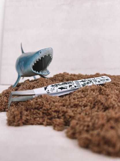 Novelty The Great White Shark Week Tweezer